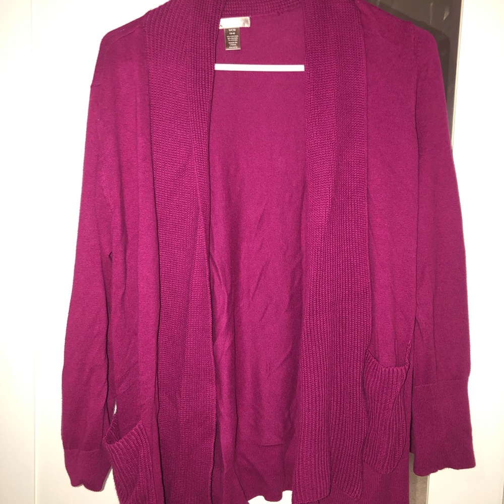 COZY MAGENTA CARDIGAN W POCKETS!